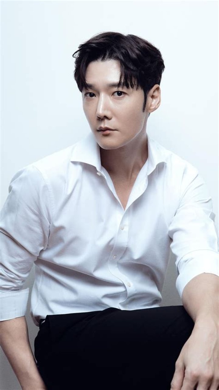 
Choi Jin-Hyuk