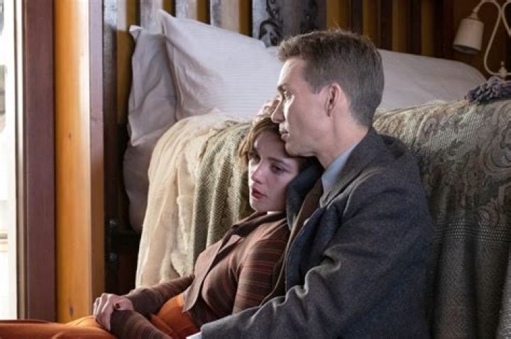 Cillian Murphy Says Oppenheimer Sex Scenes With Florence Pugh Were 'Vital' to the Plot