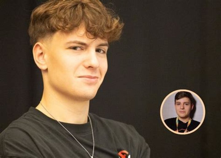 Clix Age, Height, Wiki, Name, Net Worth, GF & Bio