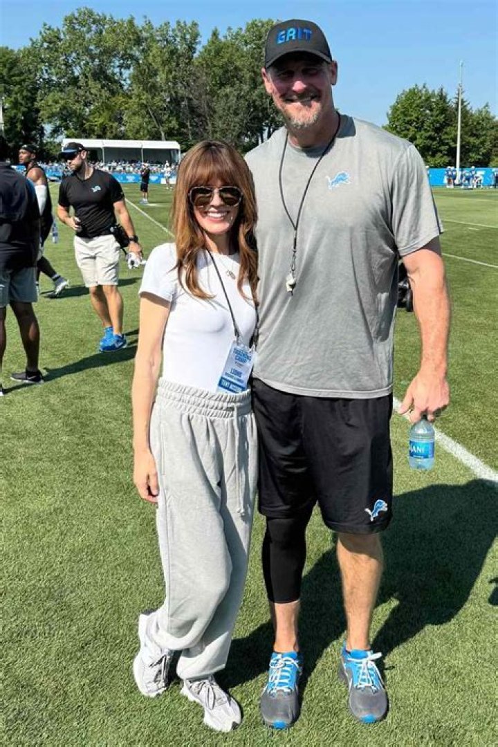 Dan Campbell wife: Who is Holly Campbell?