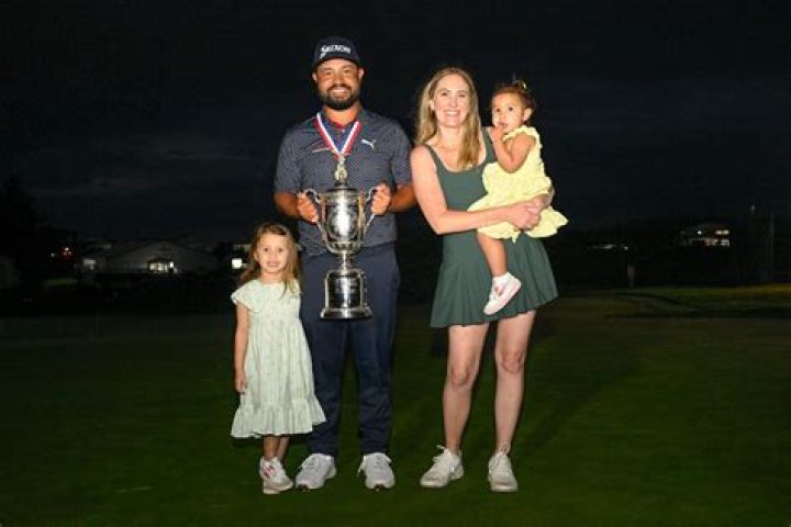 J. J. Spaun Golf Player, Wife, Net Worth, Salary, Family