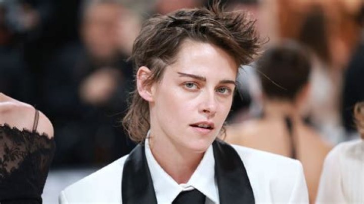 Kristen Stewart Says the Sex Scenes in Her New Movie Will 
