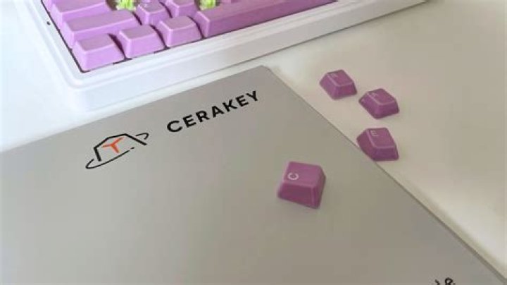 “Thocky” sounds and cool fingers: I used ceramic keycaps for a week and loved every click